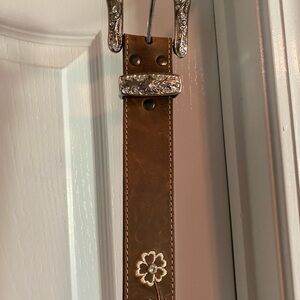 Beautiful Ariat show belt.